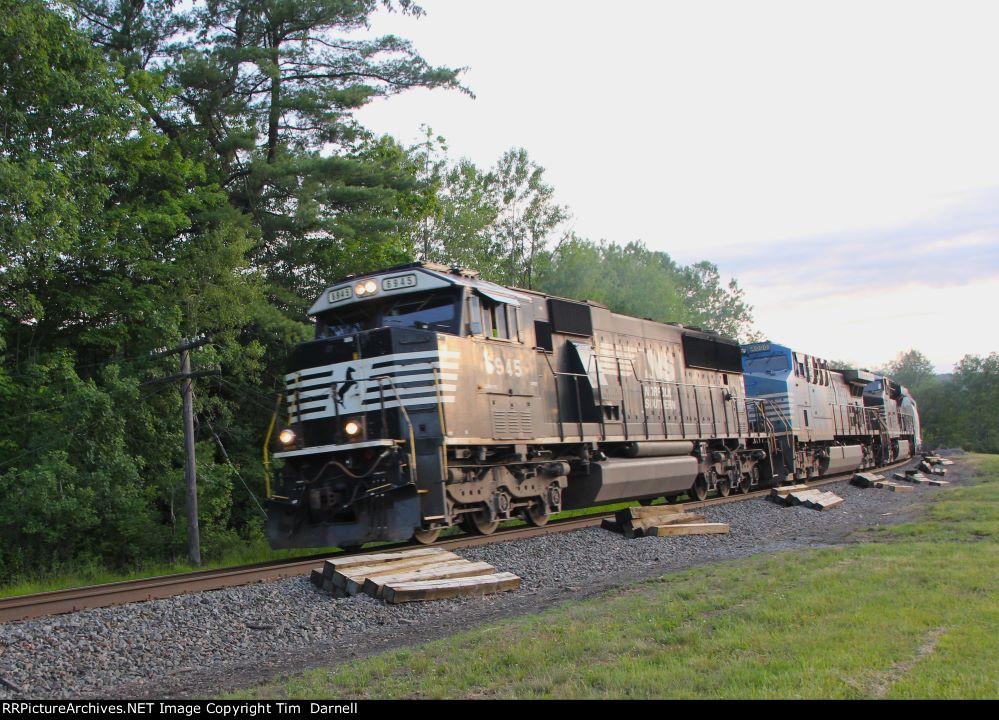 NS 6945 leads 16R